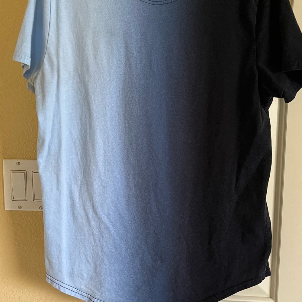 Hollister Mens large shirt
